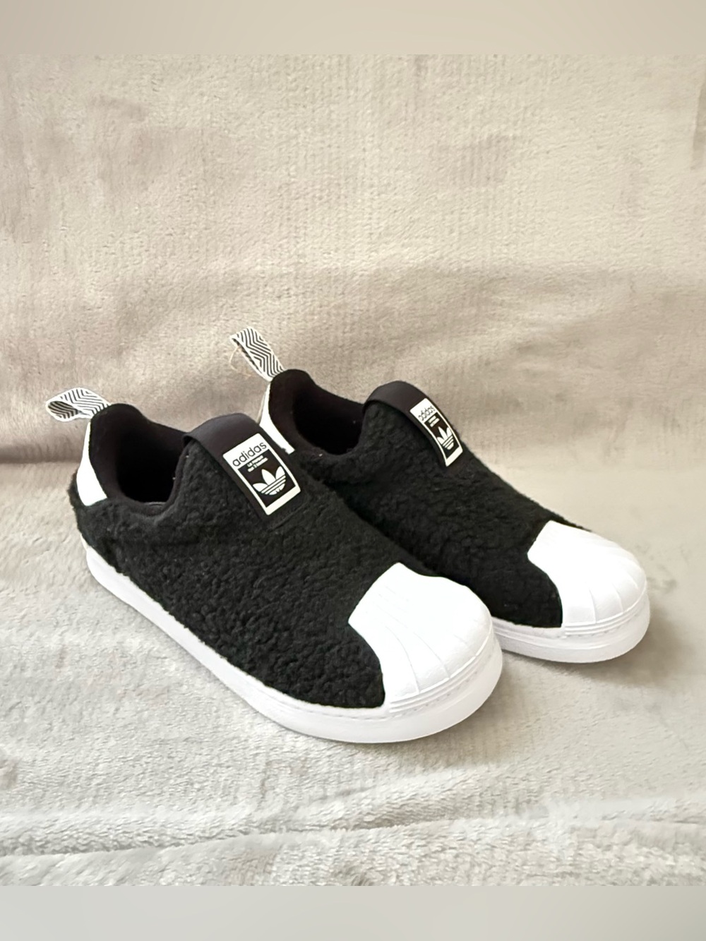 NWT Adidas Superstar 360 C Black Fleece Slip On Toddler Shoes Size 2